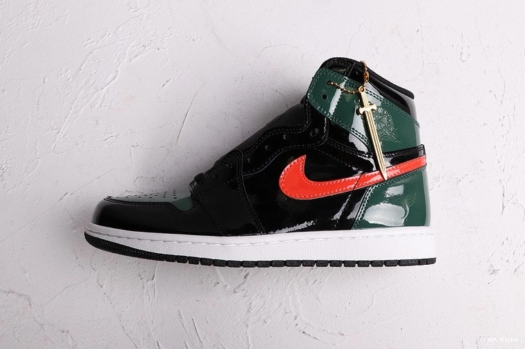 AV3905-038 “Friends Family” & High Air Jordan 1 x  SoleFly 1119